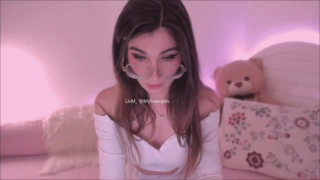 Gallery image thumbnail from LivM_'s myfreecams stream on, 06/02/2025, 08:07 image 8 of 20