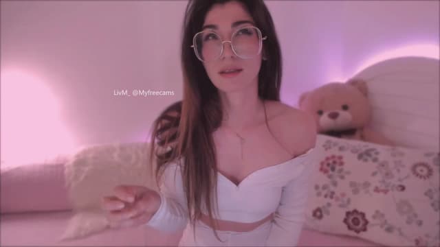 Gallery image thumbnail from LivM_'s myfreecams stream on, 06/02/2025, 08:07 image 14 of 20