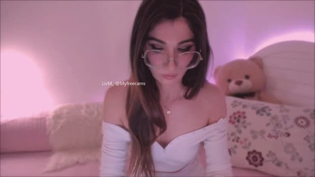 Gallery image thumbnail from LivM_'s myfreecams stream on, 06/02/2025, 08:07 image 11 of 20