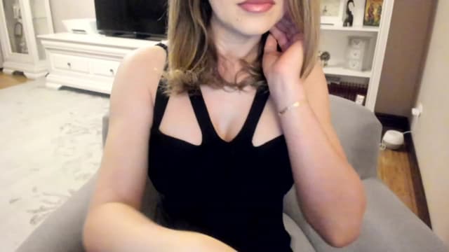 Gallery image thumbnail from Lu126's myfreecams stream on, 04/25/2023, 03:38 image 9 of 20