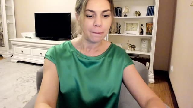 Gallery image thumbnail from Lu126's myfreecams stream on, 05/13/2023, 24:24 image 3 of 20