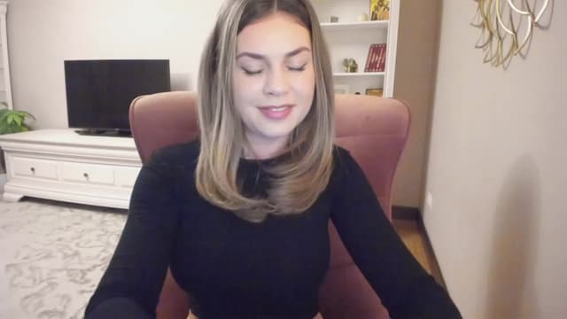 Gallery image thumbnail from Lu126's myfreecams stream on, 11/24/2023, 04:49 image 9 of 20
