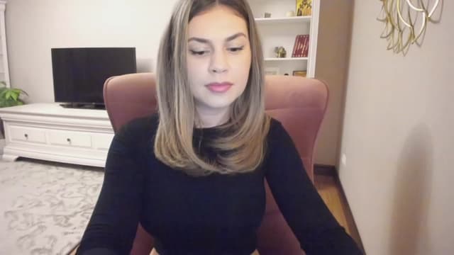 Gallery image thumbnail from Lu126's myfreecams stream on, 11/24/2023, 04:49 image 14 of 20