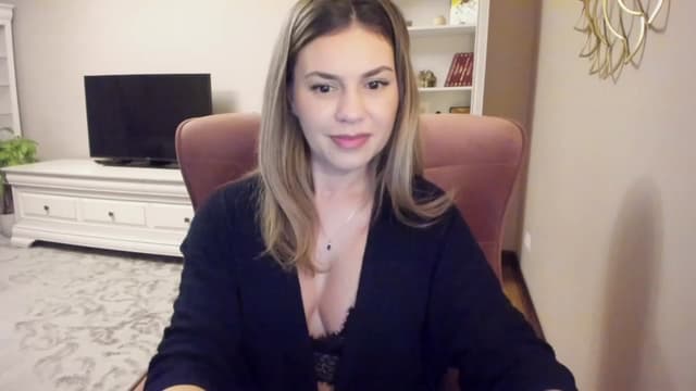 Gallery image thumbnail from Lu126's myfreecams stream on, 12/06/2023, 03:21 image 4 of 20