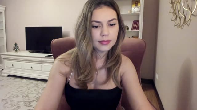 Gallery image thumbnail from Lu126's myfreecams stream on, 01/05/2024, 03:15 image 5 of 20