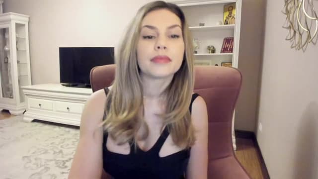 Gallery image thumbnail from Lu126's myfreecams stream on, 02/08/2024, 04:39 image 11 of 20