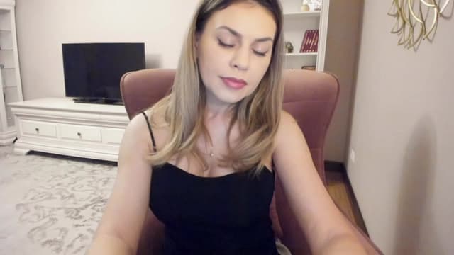 Gallery image thumbnail from Lu126's myfreecams stream on, 03/01/2024, 04:34 image 10 of 20