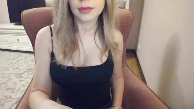 Gallery image thumbnail from Lu126's myfreecams stream on, 03/07/2024, 04:04 image 2 of 20