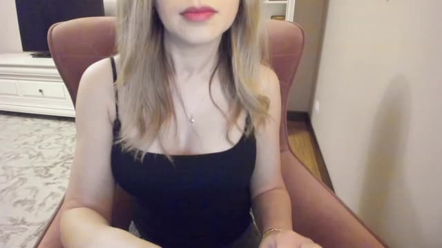 Gallery image thumbnail from Lu126's myfreecams stream on, 03/07/2024, 04:04 image 1 of 20