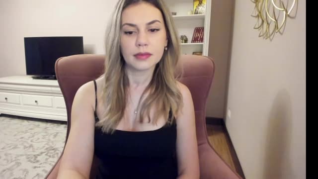 Gallery image thumbnail from Lu126's myfreecams stream on, 03/07/2024, 04:52 image 12 of 20