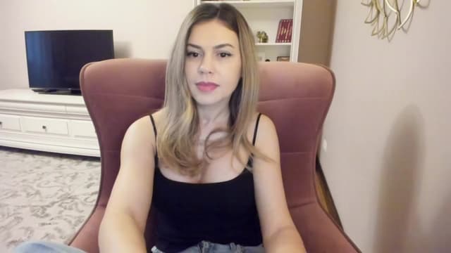 Gallery image thumbnail from Lu126's myfreecams stream on, 03/28/2024, 04:44 image 9 of 20