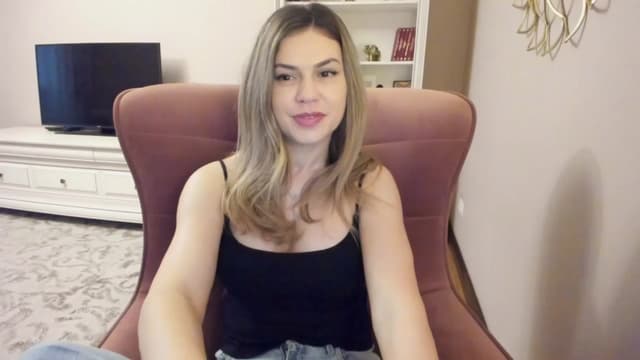 Gallery image thumbnail from Lu126's myfreecams stream on, 03/28/2024, 04:44 image 6 of 20