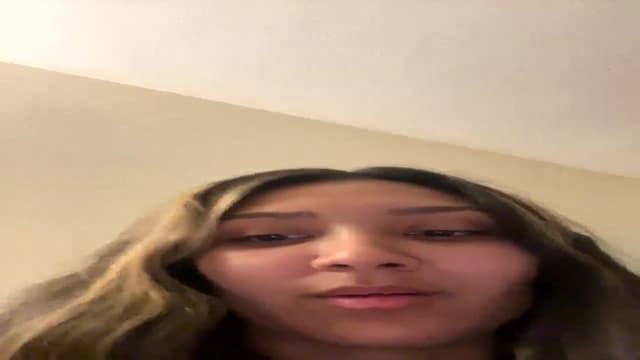 Gallery image thumbnail from MamaV's myfreecams stream on, 05/05/2025, 07:14 image 2 of 20