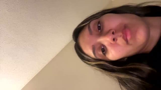 Gallery image thumbnail from MamaV's myfreecams stream on, 05/05/2025, 07:14 image 19 of 20
