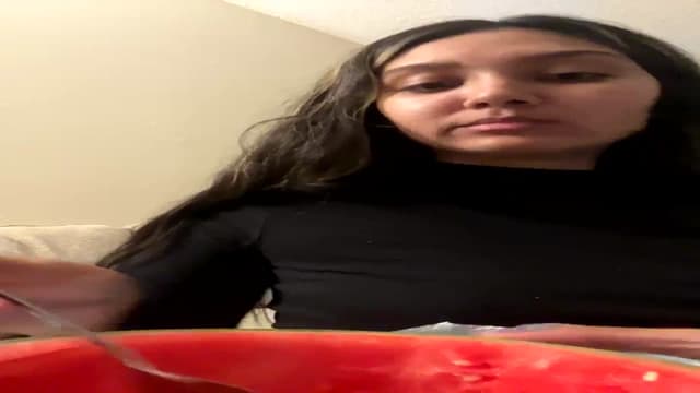Gallery image thumbnail from MamaV's myfreecams stream on, 05/05/2025, 07:14 image 5 of 20