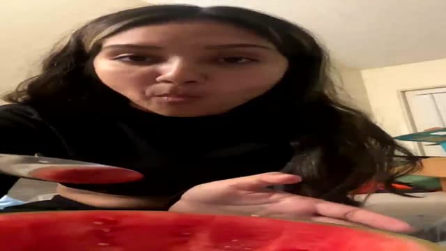 Gallery image thumbnail from MamaV's myfreecams stream on, 05/05/2025, 07:14 image 3 of 20