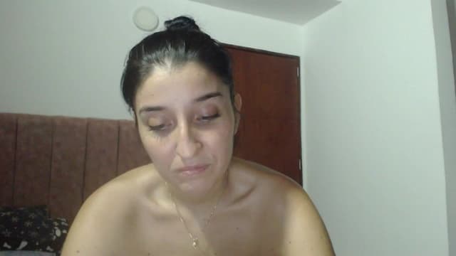 Gallery image thumbnail from Mao02's myfreecams stream on, 04/15/2024, 10:15 image 12 of 20