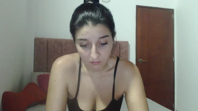 Gallery image thumbnail from Mao02's myfreecams stream on, 04/29/2024, 08:18 image 14 of 20
