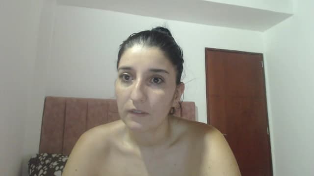 Gallery image thumbnail from Mao02's myfreecams stream on, 06/05/2024, 17:21 image 8 of 20