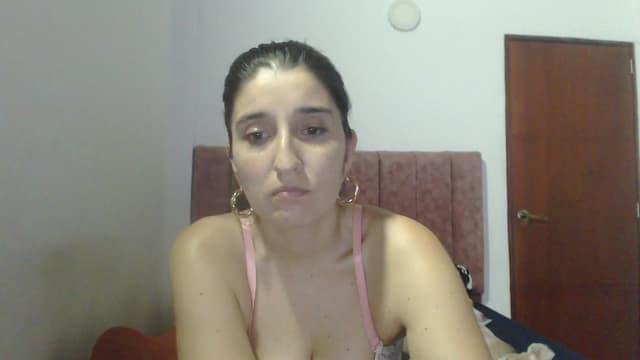 Gallery image thumbnail from Mao02's myfreecams stream on, 10/29/2024, 06:18 image 14 of 20