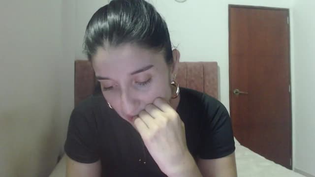 Gallery image thumbnail from Mao02's myfreecams stream on, 02/17/2025, 04:08 image 12 of 20