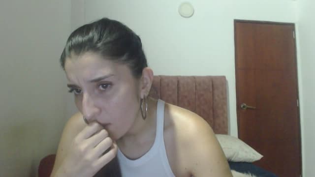 Gallery image thumbnail from Mao02's myfreecams stream on, 03/14/2025, 04:19 image 11 of 20