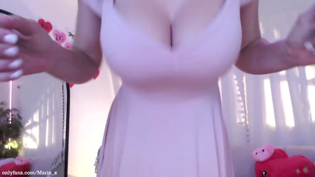 Gallery image thumbnail from Marie's myfreecams stream on, 02/02/2023, 05:07 image 3 of 20