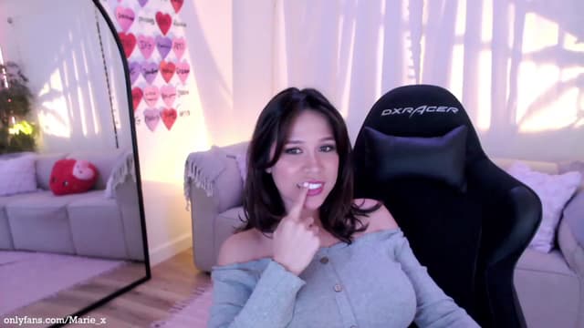 Gallery image thumbnail from Marie's myfreecams stream on, 02/03/2023, 05:13 image 4 of 20