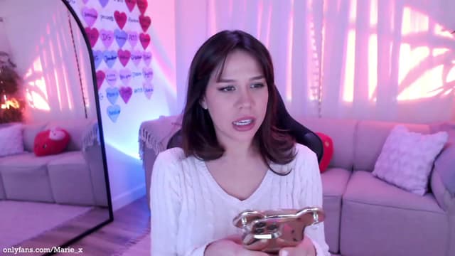 Gallery image thumbnail from Marie's myfreecams stream on, 02/08/2023, 05:07 image 7 of 20
