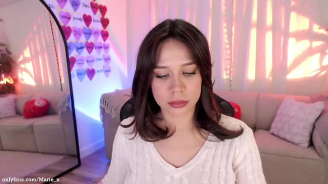 Gallery image thumbnail from Marie's myfreecams stream on, 02/08/2023, 05:07 image 2 of 20