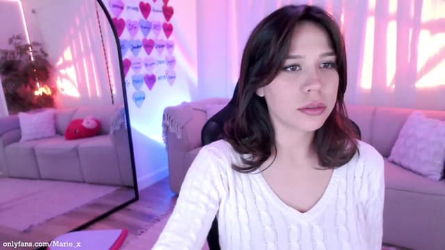 Gallery image thumbnail from Marie's myfreecams stream on, 02/08/2023, 05:07 image 18 of 20