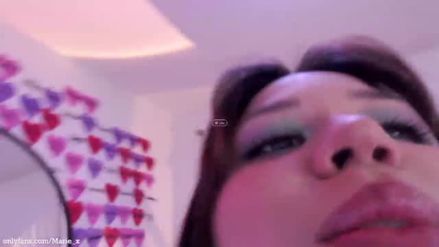 Gallery image thumbnail from Marie's myfreecams stream on, 02/14/2023, 05:51 image 9 of 20
