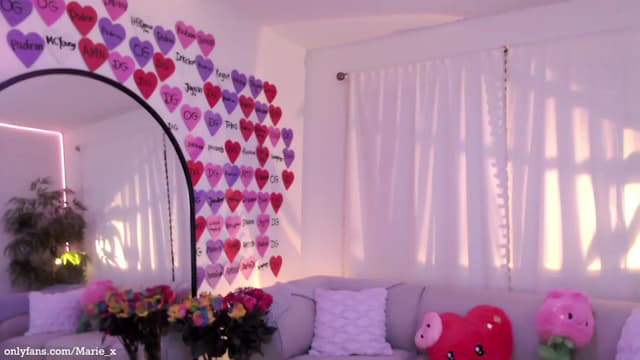 Gallery image thumbnail from Marie's myfreecams stream on, 02/14/2023, 08:06 image 12 of 20