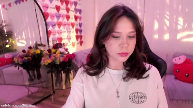 Gallery image thumbnail from Marie's myfreecams stream on, 02/18/2023, 04:01 image 1 of 20