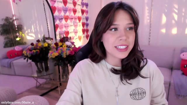 Gallery image thumbnail from Marie's myfreecams stream on, 02/18/2023, 04:01 image 18 of 20