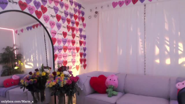 Gallery image thumbnail from Marie's myfreecams stream on, 02/18/2023, 04:01 image 11 of 20