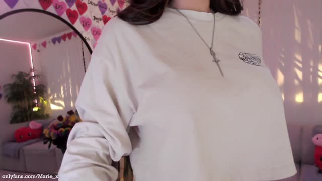 Gallery image thumbnail from Marie's myfreecams stream on, 02/18/2023, 04:01 image 13 of 20