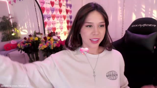 Gallery image thumbnail from Marie's myfreecams stream on, 02/18/2023, 04:01 image 8 of 20