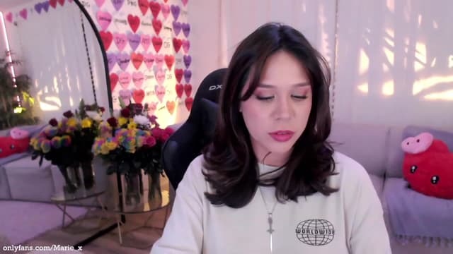 Gallery image thumbnail from Marie's myfreecams stream on, 02/18/2023, 04:01 image 2 of 20