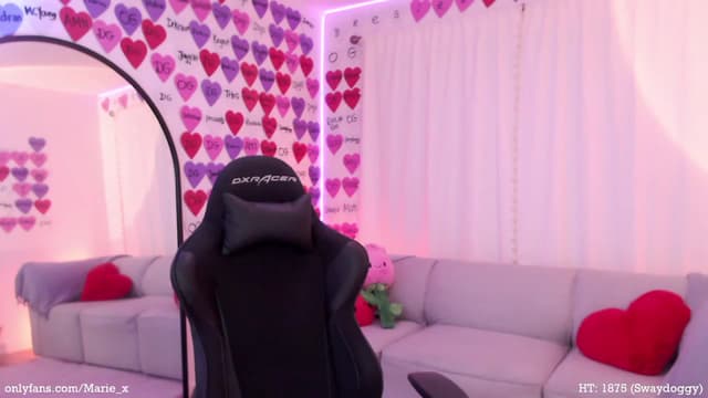 Gallery image thumbnail from Marie's myfreecams stream on, 03/01/2023, 05:32 image 19 of 20