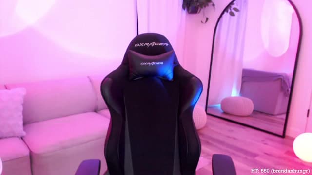 Gallery image thumbnail from Marie's myfreecams stream on, 03/09/2023, 06:27 image 4 of 20