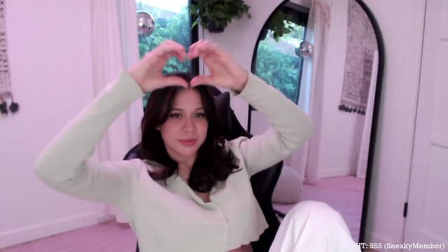 Gallery image thumbnail from Marie's myfreecams stream on, 04/07/2023, 02:49 image 8 of 20