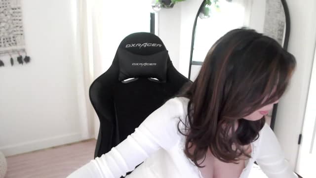 Gallery image thumbnail from Marie's myfreecams stream on, 04/15/2023, 02:32 image 1 of 20