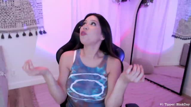 Gallery image thumbnail from Marie's myfreecams stream on, 04/20/2023, 04:11 image 1 of 20