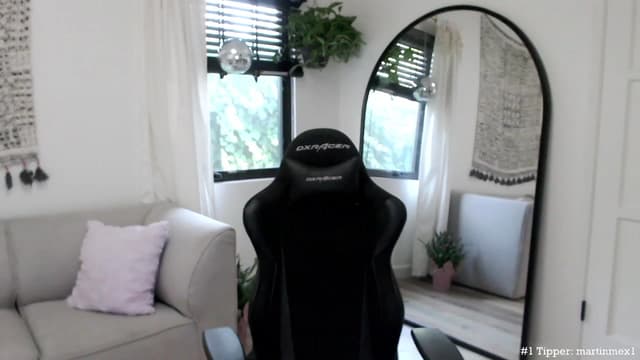 Gallery image thumbnail from Marie's myfreecams stream on, 05/13/2023, 02:19 image 15 of 20