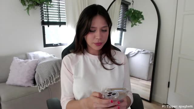 Gallery image thumbnail from Marie's myfreecams stream on, 05/30/2023, 23:08 image 1 of 20