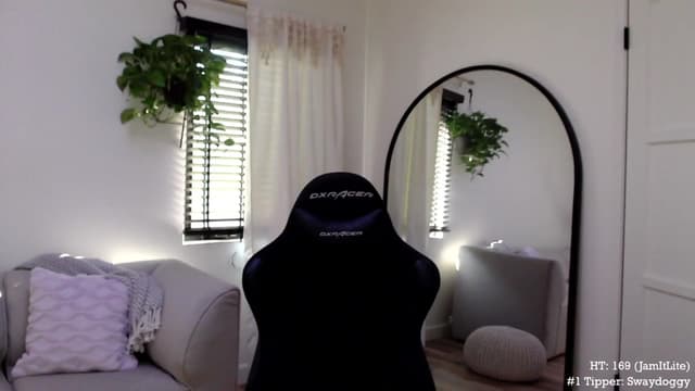 Gallery image thumbnail from Marie's myfreecams stream on, 09/13/2023, 24:02 image 11 of 20
