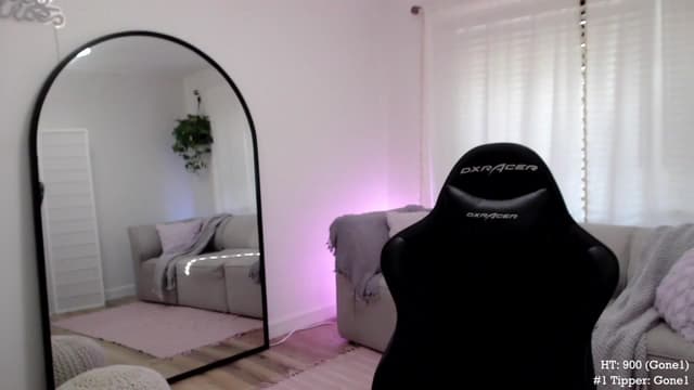 Gallery image thumbnail from Marie's myfreecams stream on, 11/10/2023, 23:50 image 8 of 20