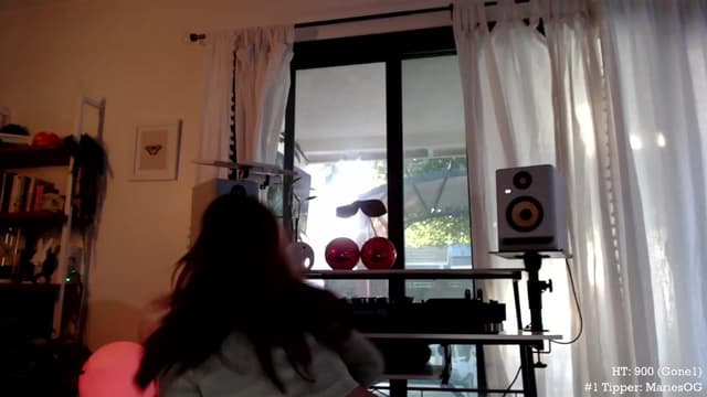 Gallery image thumbnail from Marie's myfreecams stream on, 11/11/2023, 24:52 image 2 of 20
