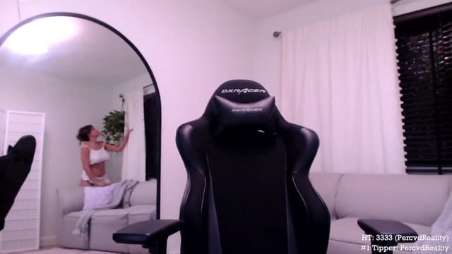 Gallery image thumbnail from Marie's myfreecams stream on, 11/18/2023, 01:21 image 17 of 20
